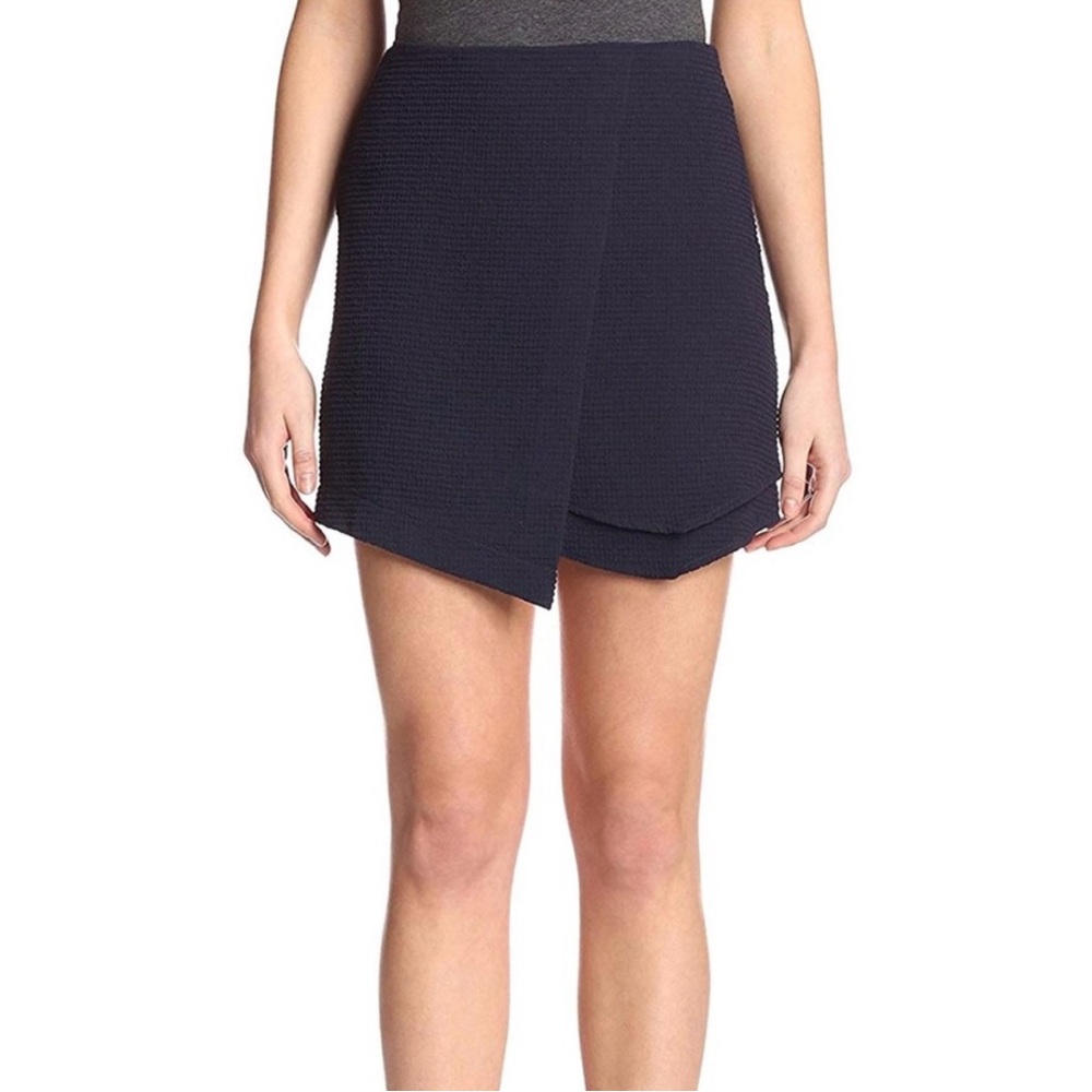 Waverly Grey Anthropologie Lena navy blue overlapping mini skirt size 4